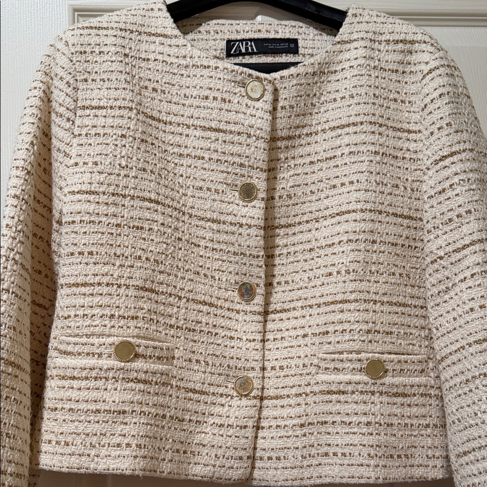 Zara Cream Tweed Cropped Jacket with Gold Buttons